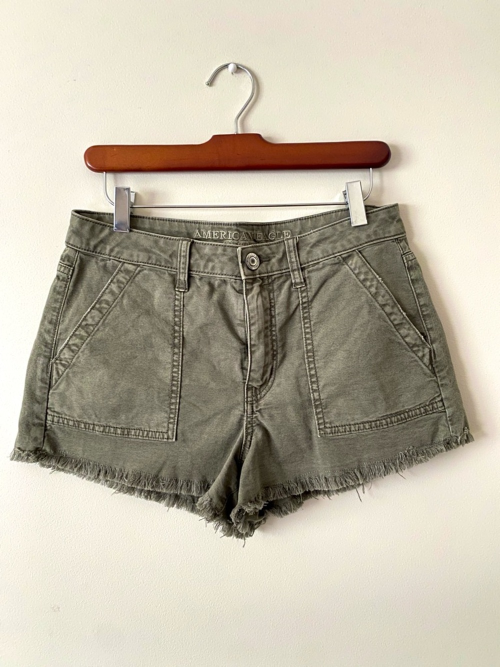 American Eagle Army Olive Green Hi Rise Festival Shorts Raw Hem Size 8